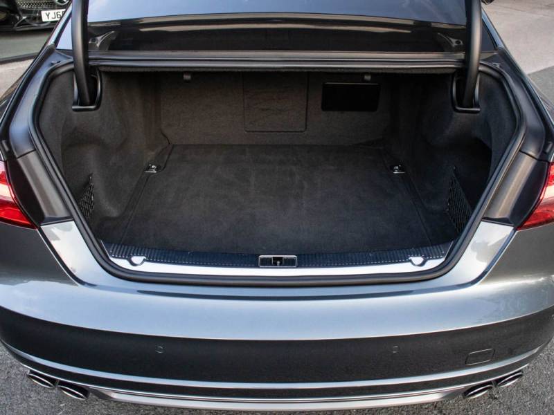 Audi A8   Registered:2015(65)