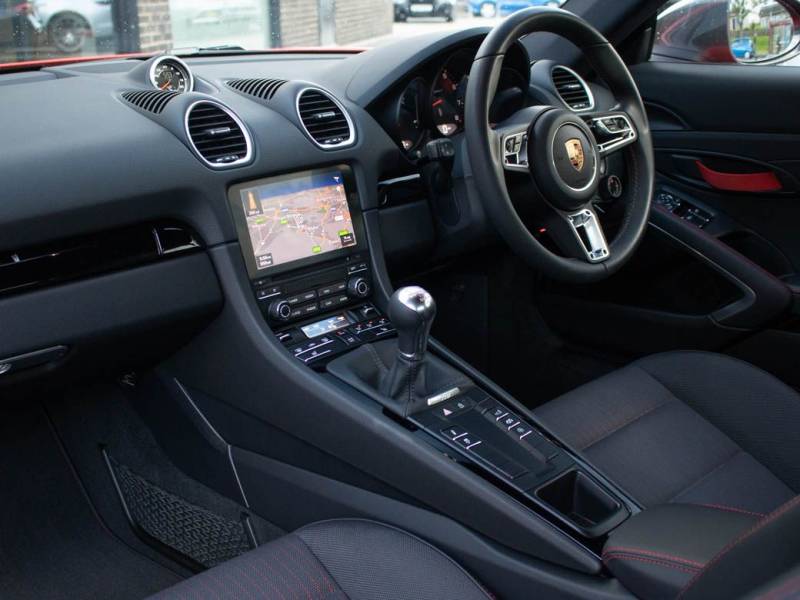 Porsche Cayman   Registered:2019(19)