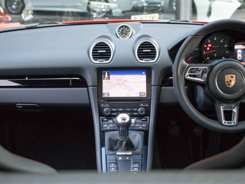 Porsche Cayman   Registered:2019(19)