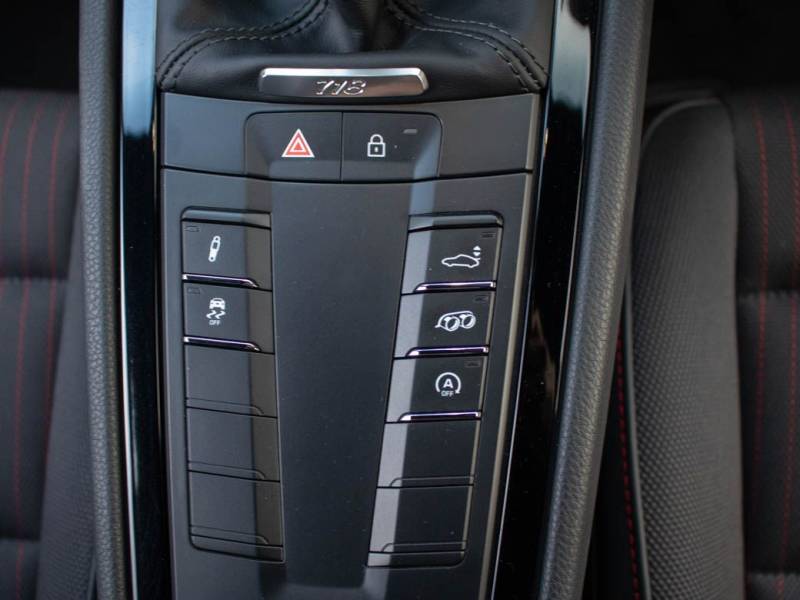 Porsche Cayman   Registered:2019(19)