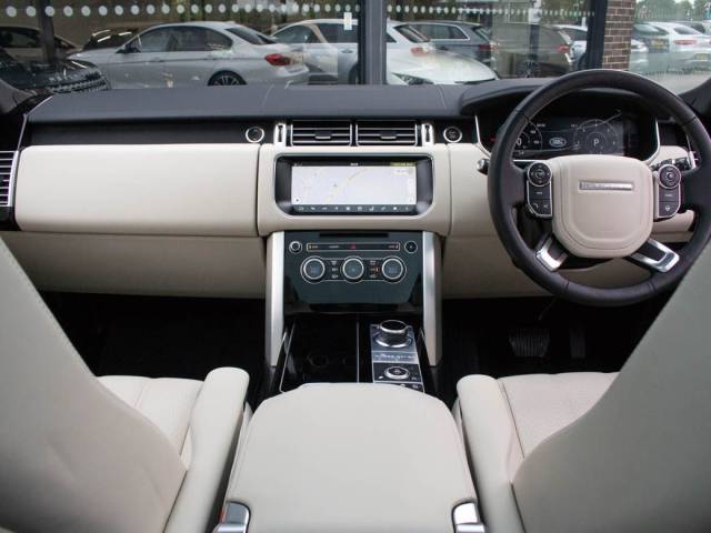 2017 Land Rover Range Rover 3.0 TDV6 Vogue Auto