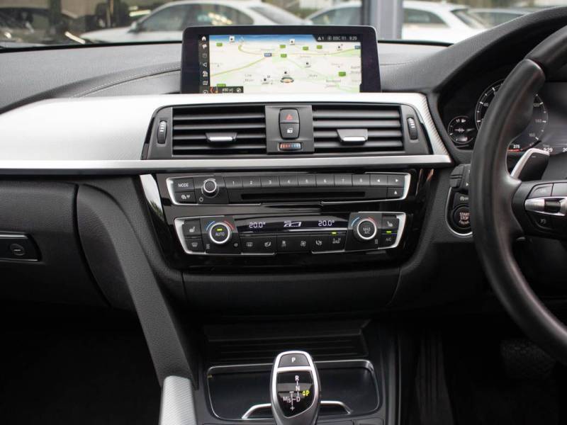 BMW 3 Series   Registered:2017(67)