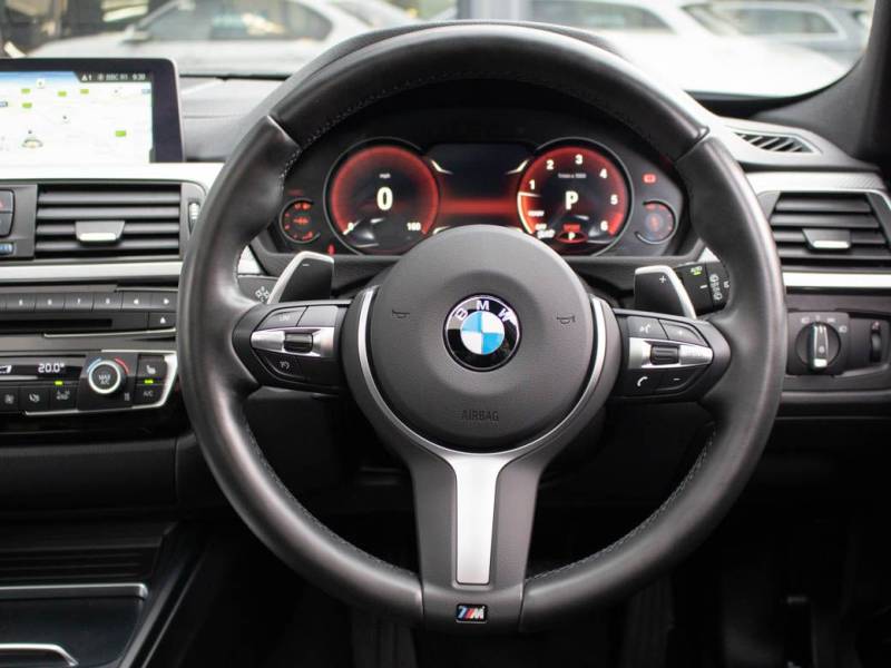 BMW 3 Series   Registered:2017(67)
