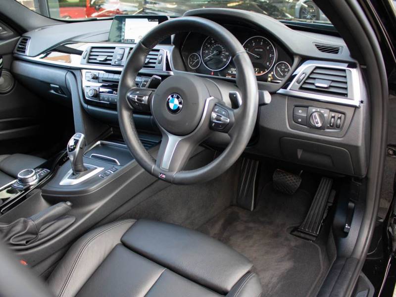 BMW 3 Series   Registered:2018(68)