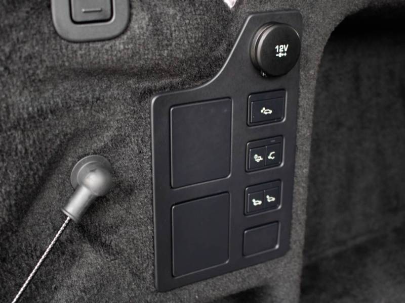 Land Rover Discovery   Registered:2019(19)