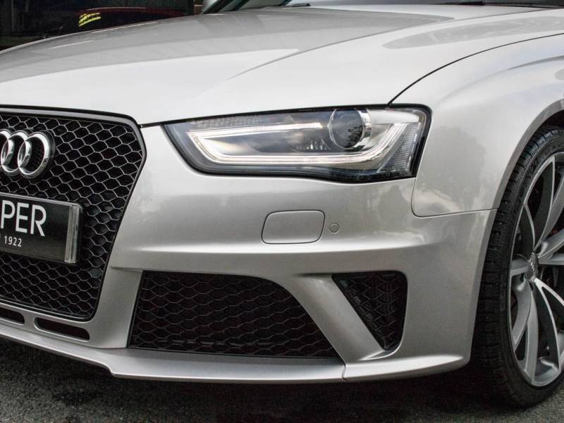 Audi RS4   Registered:2014(14)
