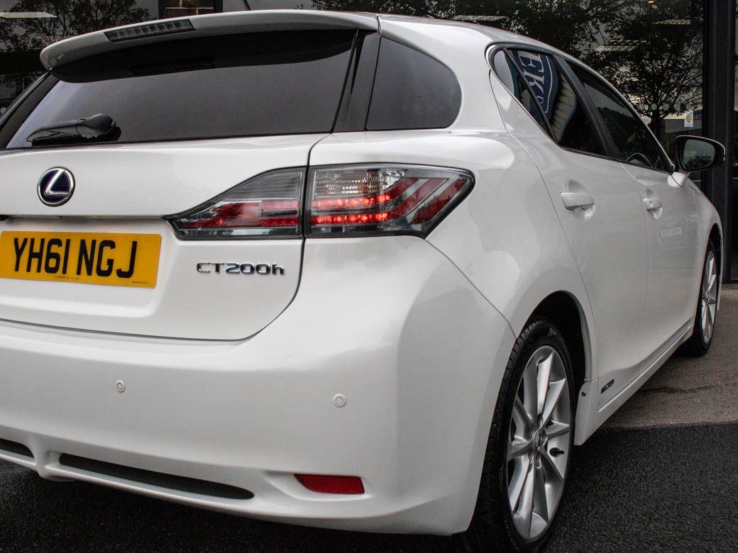 Lexus CT 200h 1.8 SE-L Auto Nav Hatchback Hybrid Starfire White Pearl