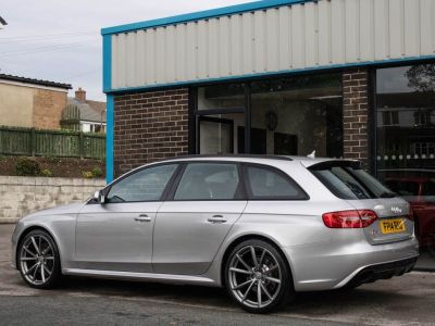 Audi RS4 Avant 4.2 FSI quattro S tronic 450ps Estate Petrol Prisma Silver Crystal