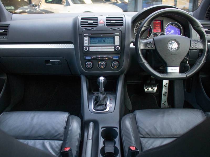 Volkswagen Golf   Registered:2009(58)