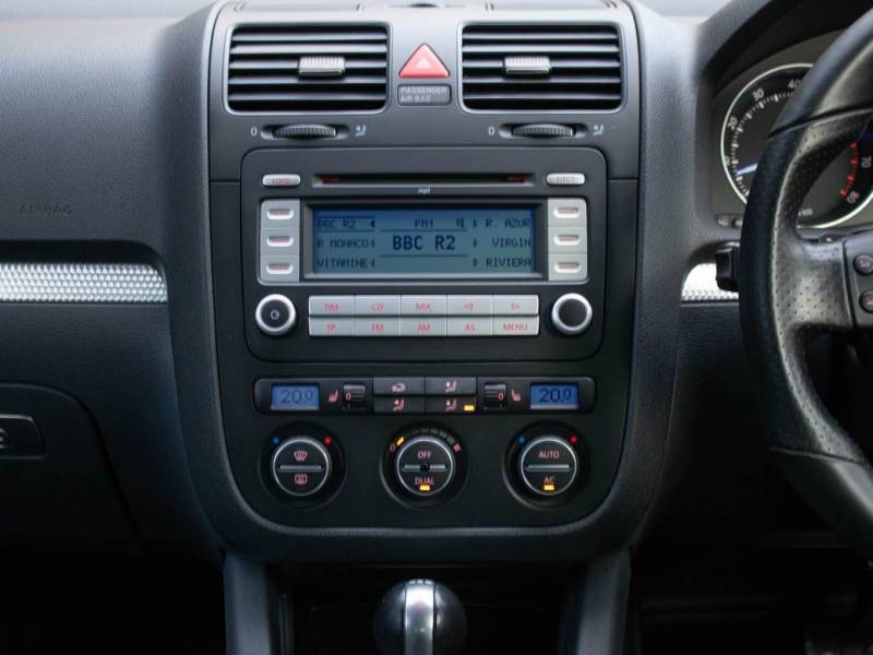 Volkswagen Golf   Registered:2009(58)