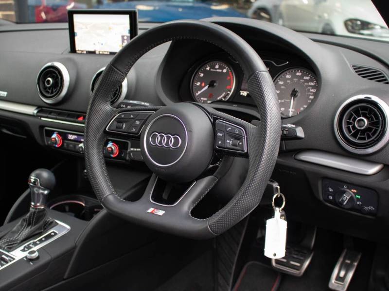 Audi A3   Registered:2017(67)