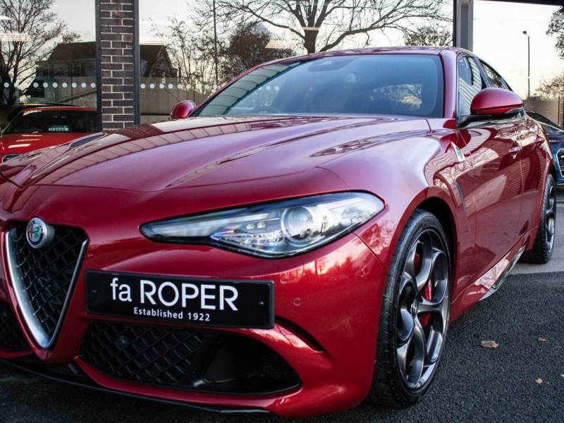 Alfa Romeo Giulia   Registered:2017(17)