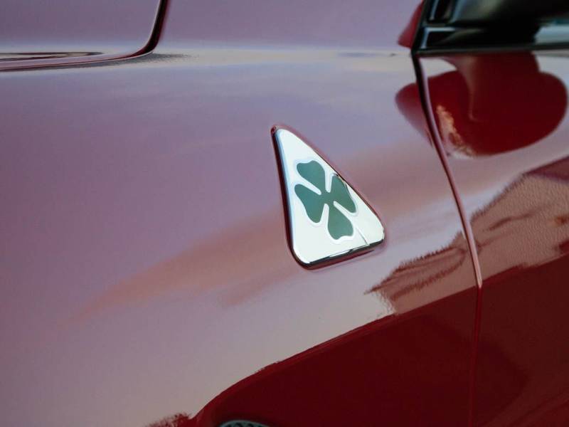 Alfa Romeo Giulia   Registered:2017(17)