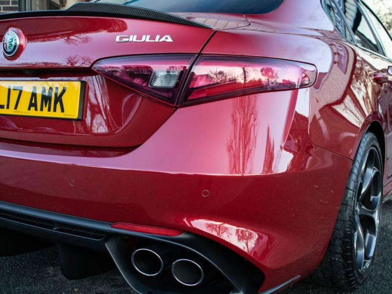 Alfa Romeo Giulia   Registered:2017(17)