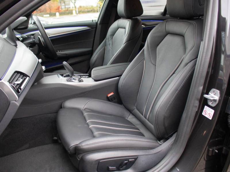 BMW 5 Series   Registered:2018(18)