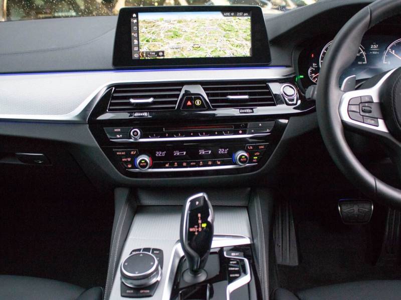 BMW 5 Series   Registered:2018(18)