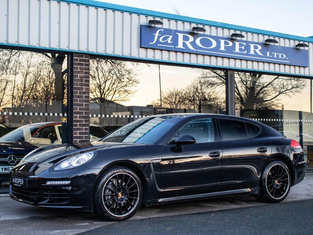 Porsche Panamera 3.0 V6 Diesel Tiptronic S 300ps Hatchback Diesel Jet Black Metallic