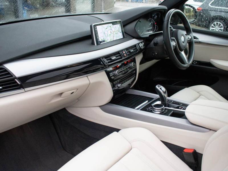 BMW X5   Registered:2017(17)