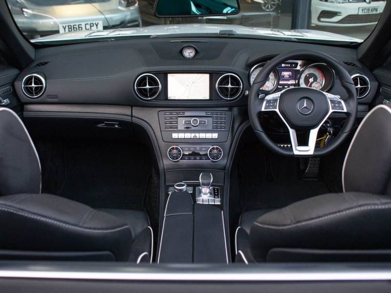 Mercedes Benz SL Class   Registered:2013(13)