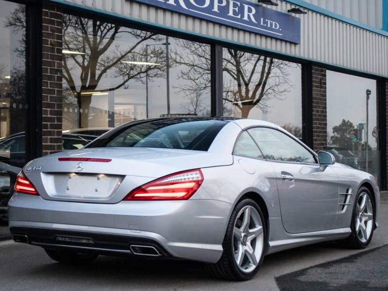 Mercedes Benz SL Class   Registered:2013(13)