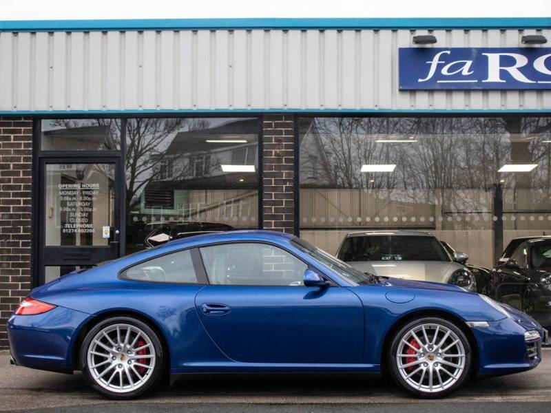 Porsche 911   Registered:2009(09)