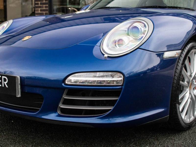 Porsche 911   Registered:2009(09)