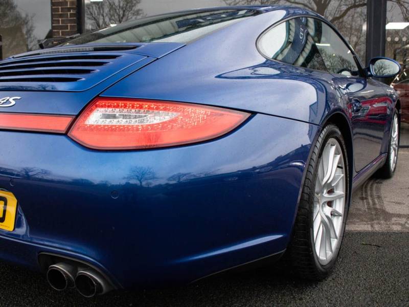 Porsche 911   Registered:2009(09)